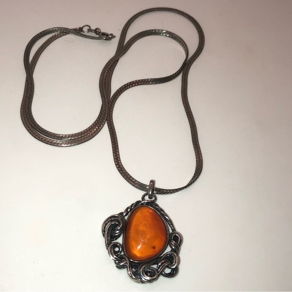 Vtg Sterling Amber Stone Ornate Pendant w Long Chain 23” & 1.5” Pendant - Picture 4 of 10